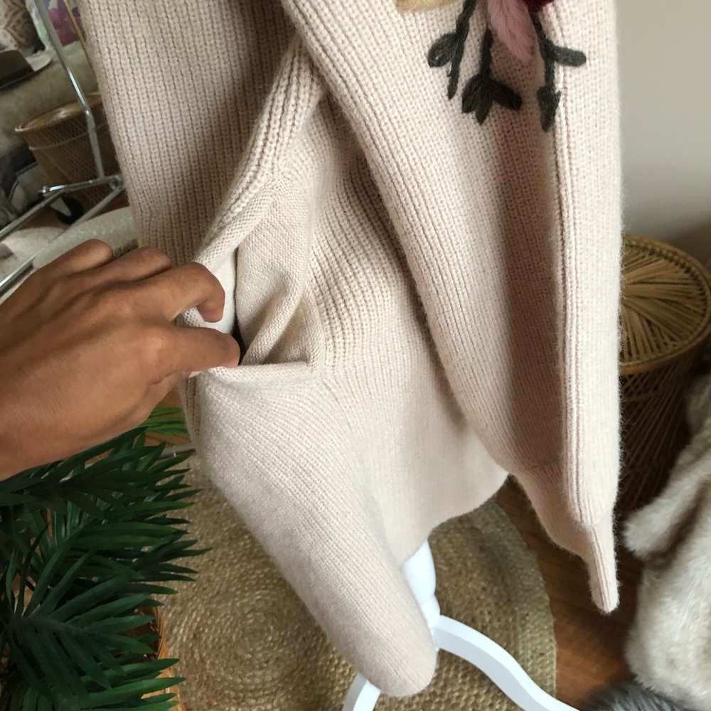 Strut & Bolt | Embroidered Sleeve Cardigan Sz L - Picture 5 of 8